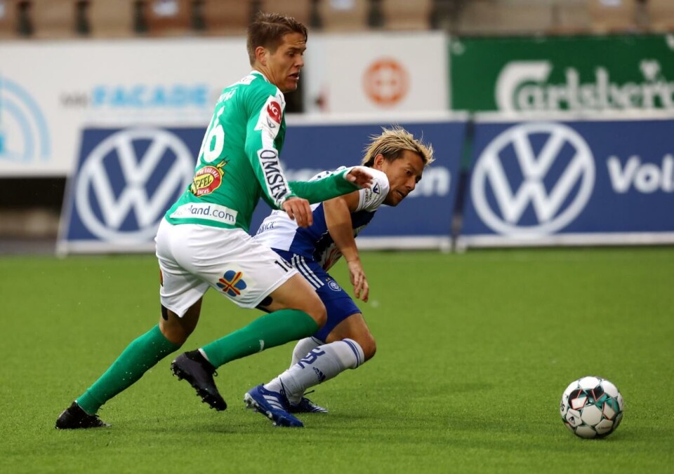 Blott 22 år gammal har Aapo Mäenpää redan över 70 ligamatcher på sitt cv. Foto: Juha Tamminen