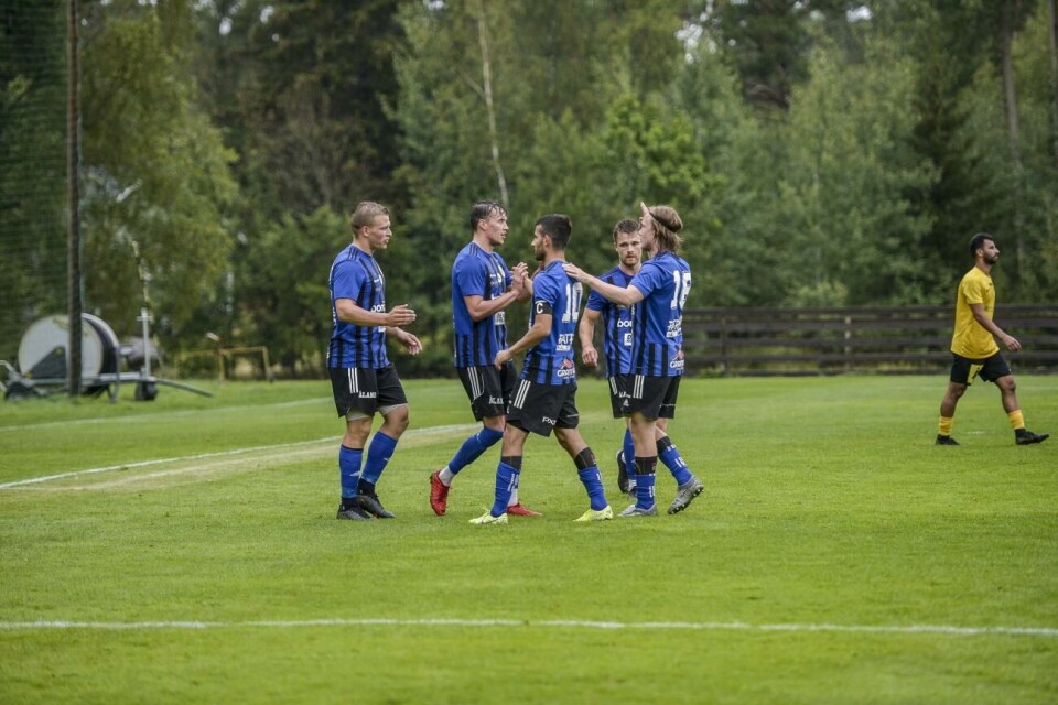 FC Åland laddar för cupjubel.