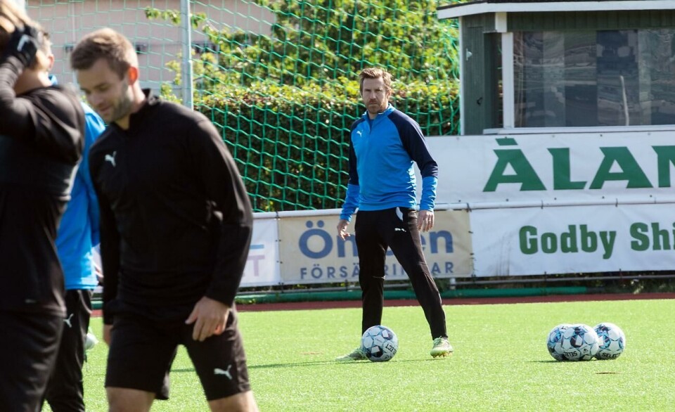 Ligalaget IFK drar i gång sina träningar först nästa vecka. ”Vi ändrar om lite grann”, förklarar huvudtränare Daniel Norrmén (bilden). Foto: Daniel Eriksson