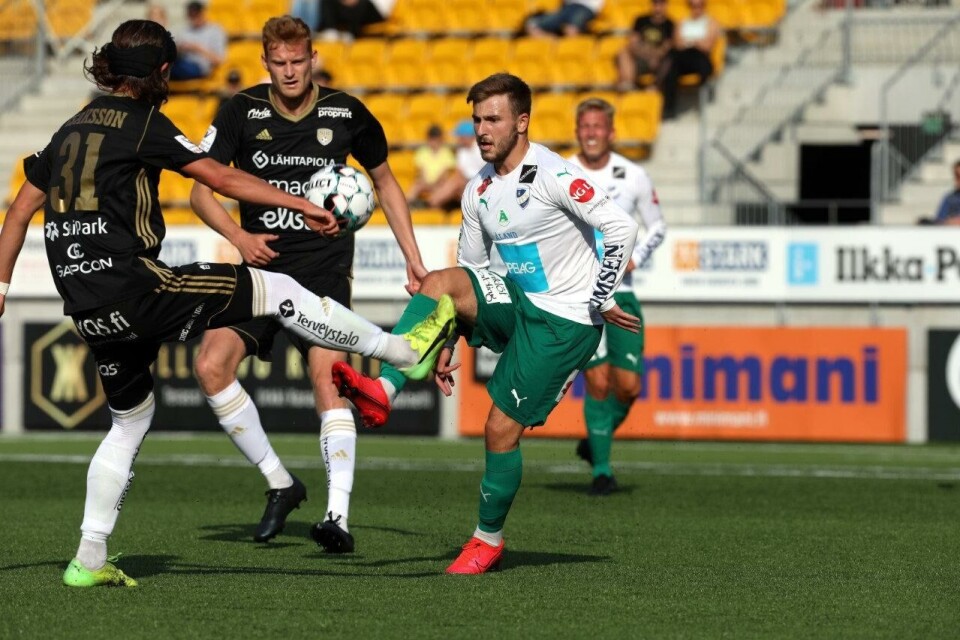 IFK Mariehamn hoppas kunna sälja 21-åriga Albion Ademi för en rejäl peng. Foto: Juha Tamminen