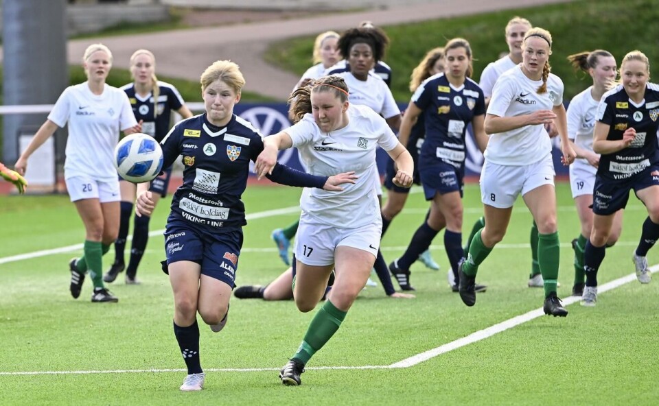 Olivia Ulenius blev tvåmålsskytt i gårdagens U16-landskamp mot Belgiens dito. 15-åriga supertalangen Olivia Ulenius har verkligen tuffat till sig under säsongen. Mot HPS tog hon för sig både med och utan boll.