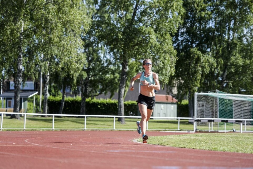 Johanna Bäcklund finns med i startlistorna för Åland marathon, distansen halvmaraton. Johanna Bäcklund, friidrott, löpning, WHA