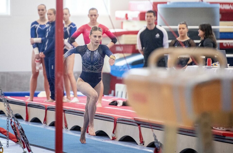 Det är framför allt tack vare sina insatser i hopp som landslagsledningen fått upp sina ögon för Edit Virta (bilden). Edit Virta med ett hopp som till slut gav ett guld till hemmaklubben.Hülya Tokur-Ehres