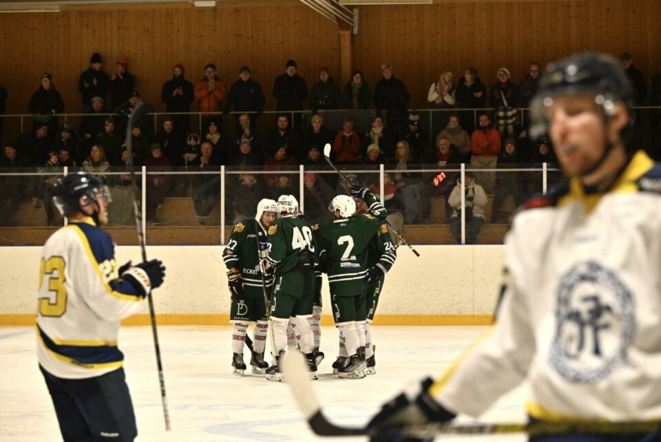 IFK har seriesegern i egna händer. Det efter 7-4 hemma mot Gimo i dagens match.
