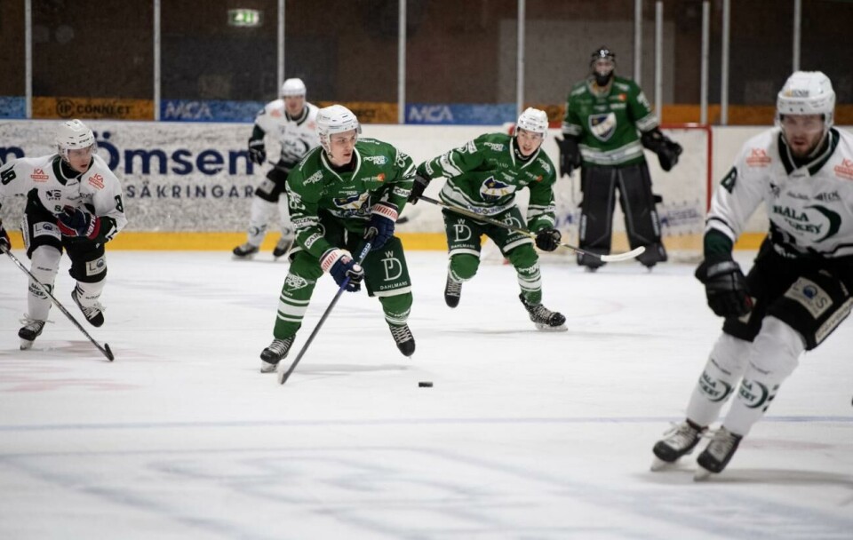 Anton Ekstrand och hans lagkamrater har en tuff utmaning att ta sig an på lördagen.