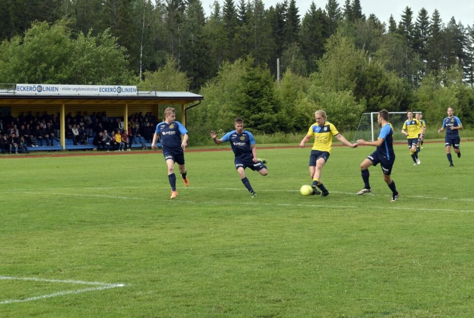 Lemland bäst i derbyt