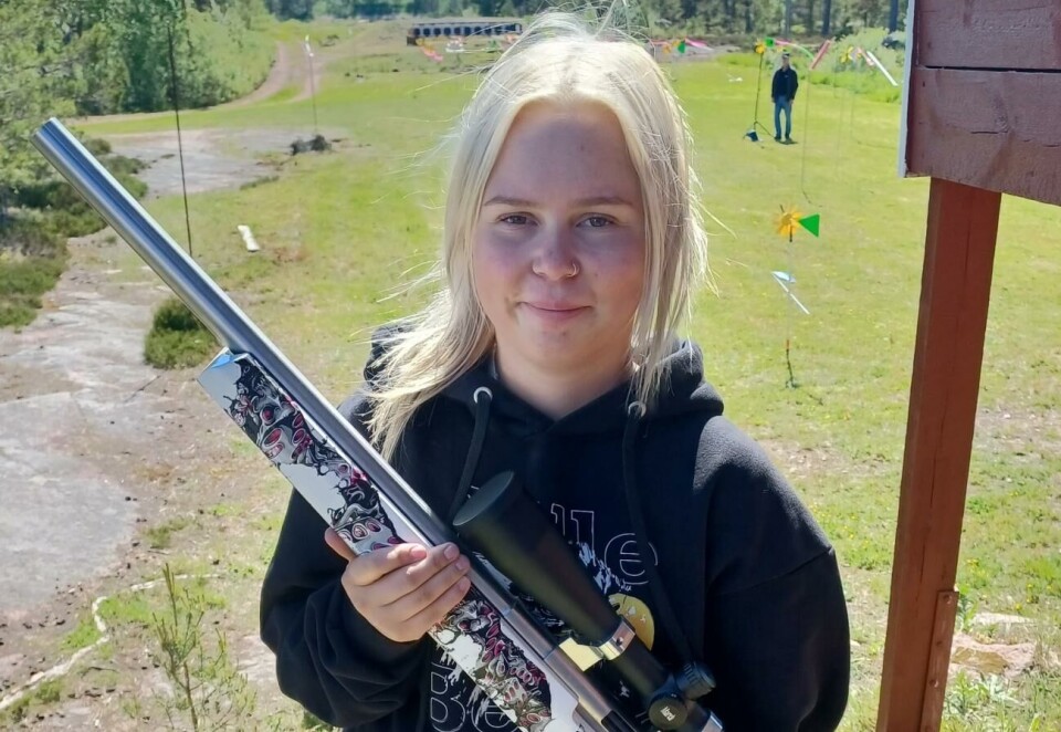 16-åriga Julanda Engman är finländsk mästare i bänkskytte, 100 meter light varmint. Foto: Privat