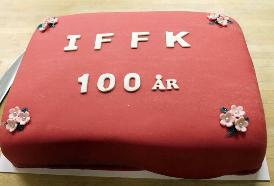 IFFK firade med tårta i de rätta färgerna.