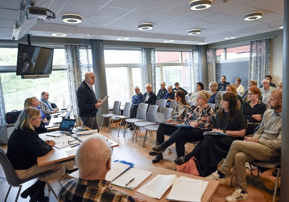 Jomala vill godkänna KST:s sparförslag På fredag är det dags för en ny förbundsstämma för KST. Bilden togs vid stämman i oktober, där kravet på budgetminskningar klubbades.