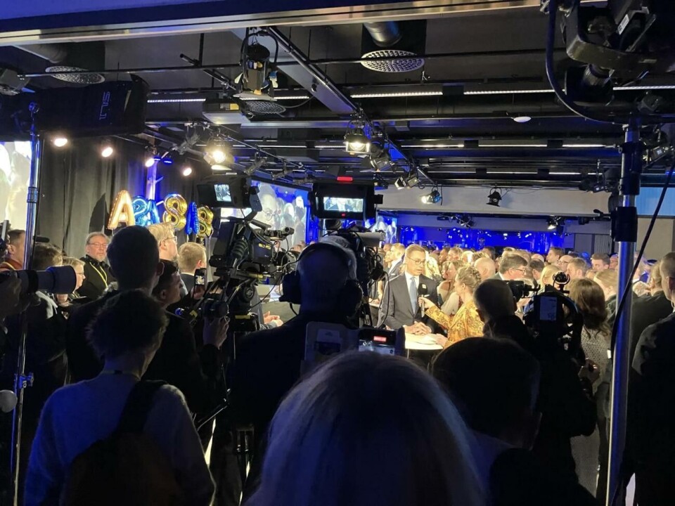 Alexander Strubb, här fotograferad av Moderat samling på Åland som deltar i valvakan, är Finlands 13:e president.