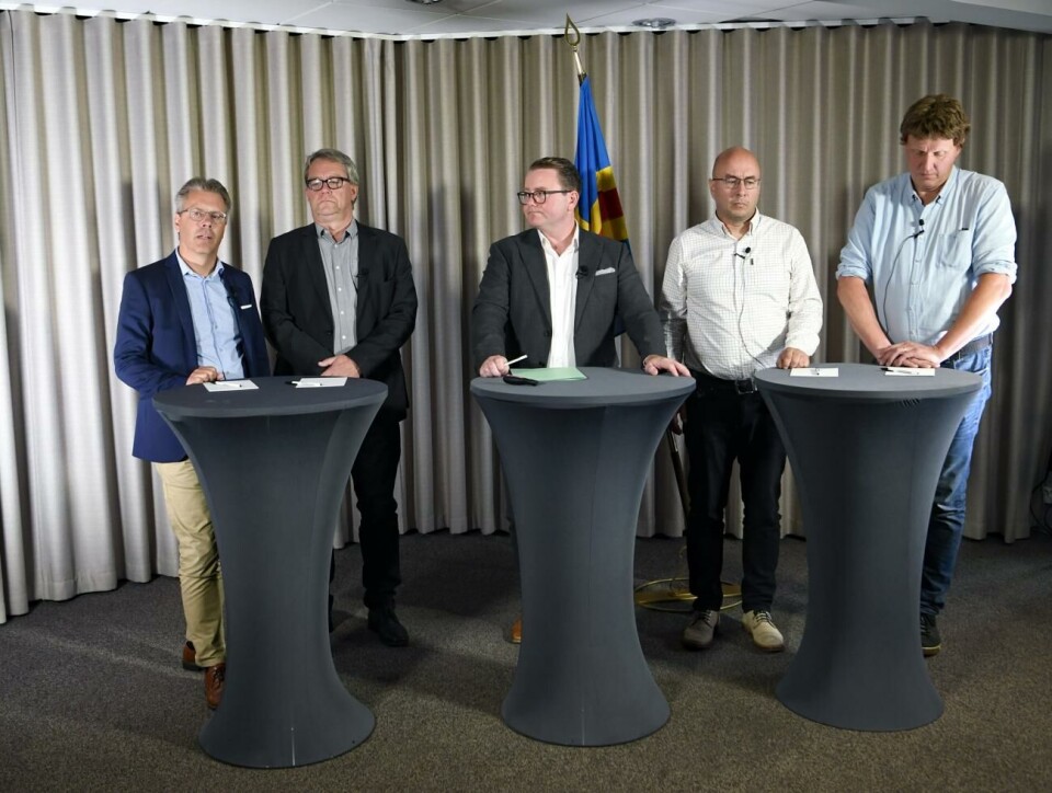 Landskapsregeringen kallade under måndagen till presskonferens tillsammans med de åländska elbolagen. Från vänster: David Karlsson, Torsten Fredriksson, Alfons Röblom, Conny Rosenberg och Henrik Lindqvist. 050922 , 05092022 , 20220905 , El , elkris , elmarknaden, elpris , priser på el , elpriser , elbrist ,
