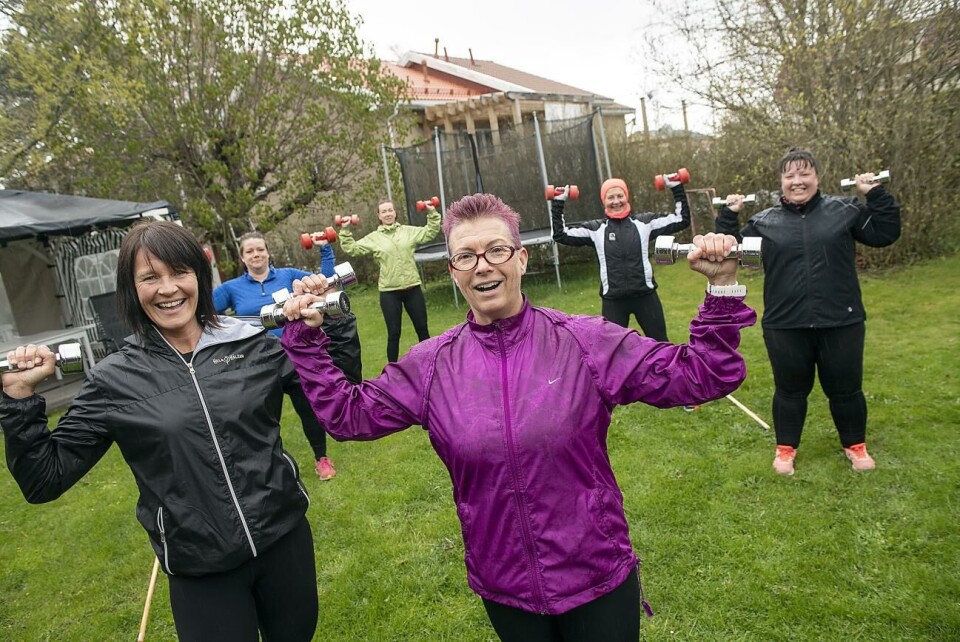 Sussi Knuts och Laura Vauras lägger ned Hela Hälzan. Träning, motion, gruppträning, Hela hälzan *** Local Caption *** @Bildtext:Sussi Knuts och Laura Vauras med en av deras träningsgrupper. I bakgrunden Charlotta Solax, Anni Lindborg, Gun Lindman och Jeanett Sundkvist.@Foto:Foto: Daniel Eriksson