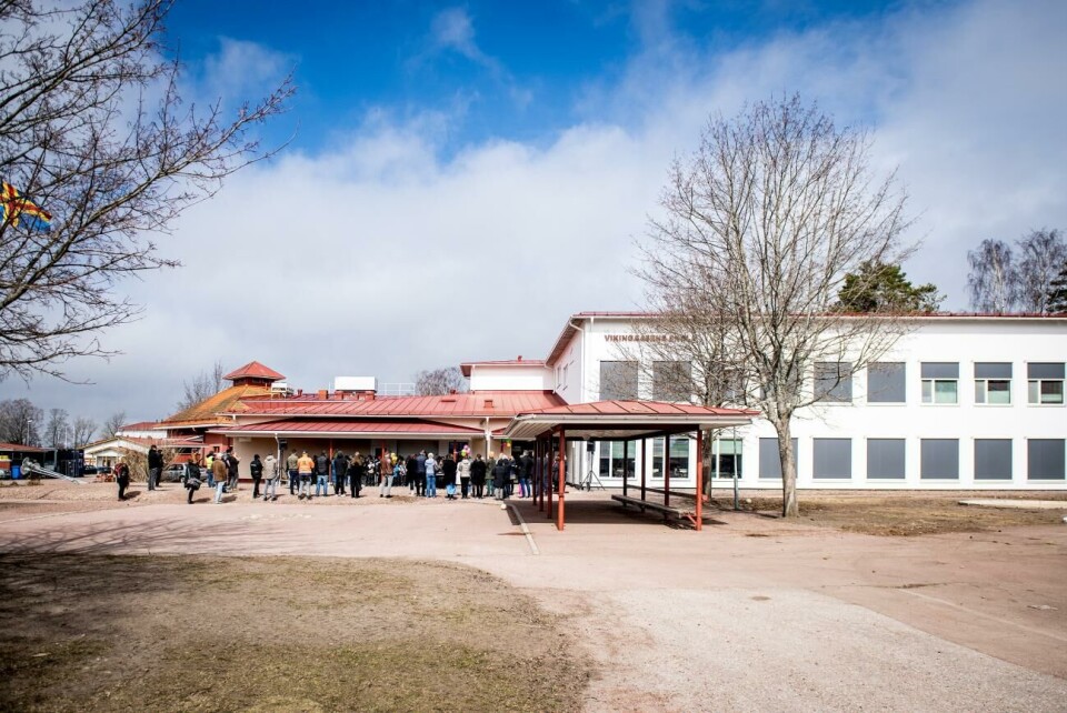 Det behövs 1,2 miljoner i tilläggsmedel för att rusta upp Vikingaåsens skolgård. Bilden togs när den nyrenoverade skolan invigdes nyligen. Det behövs 1,2 miljoner i tilläggsmedel för att rusta upp Vikingaåsens skolgård. Bilden togs när den nyrenoverade skolan invigdes nyligen.Hülya Tokur-Ehres