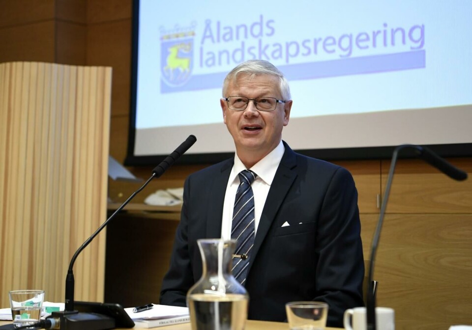 ”Så länge det finns ett bank- och försäkringssystem så kommer det att finnas pengar för att avveckla och riva”, säger Harry Jansson (C). 311022 , 31102022 , 20221031 , Landskapets budget 2023 , i Sjöfartsmuseets auditorium , regering , Ålands ekonomi , Ålands Landskapsregering , regering , landskapet , LR , kansliminister Harry Jansson (C)