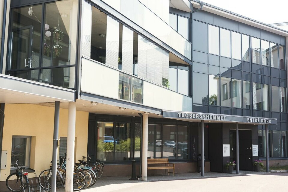 I flera av scenarierna byggs de nyare delarna av Trobergshemmet på med två våningar, så att de blir fem våningar höga. Dessa alternativ förutsätter förstärkningar av byggnadernas konstruktion, enligt mellanrapporten.