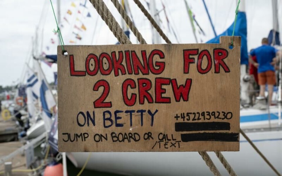 Ett av Tall Ships Races-fartygen letar efter förstärkning. Foto: DANIEL ERIKSSON