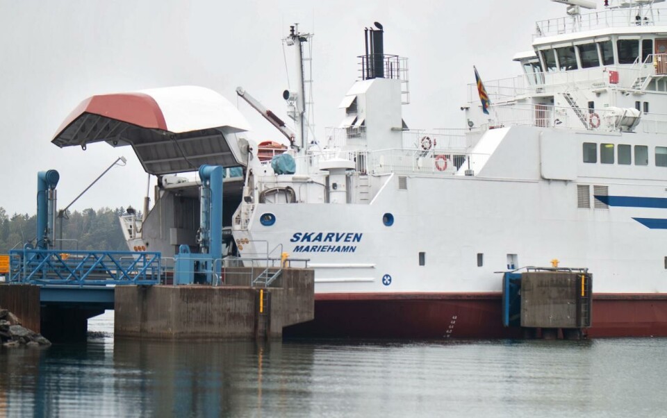 Nytt företag tar över trafiken på Föglölinjen Från och med den 29 februari 2024 sköts trafiken med ms Skarven av EW Finland.