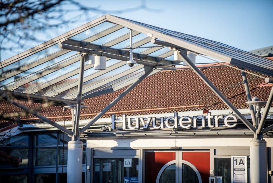 Har LR fortfarande förtroende för ÅHS-styrelsen med anledning av olika uppfattning om sparkraven?, frågade Alfons Röblom (HI) i lagtinget. Även patient- och personalkläderna kommer att se annorlunda ut framöver.Hülya Tokur-Ehres