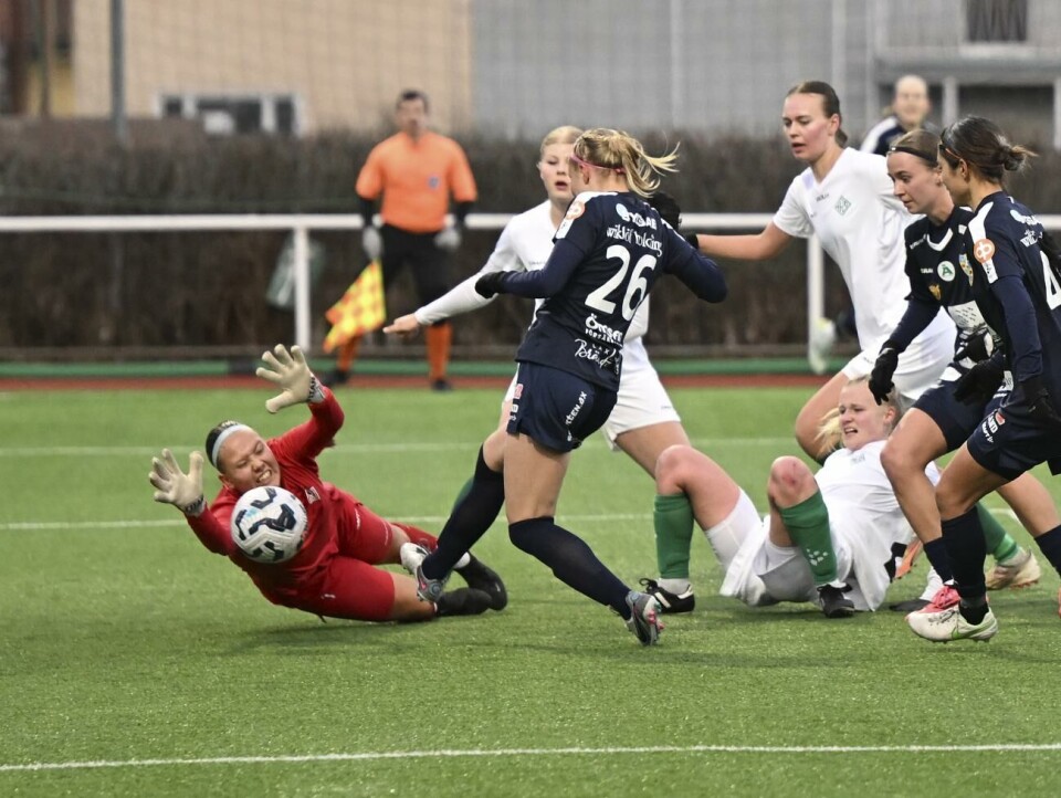 Tilda Råtts gav Åland United ledningen i cupmatchen mot HPS som bjöd på en galen avslutning.