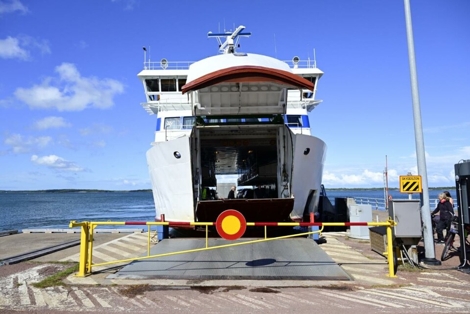 Fem skärgårdsfärjor säljs för 19,3 miljoner euro