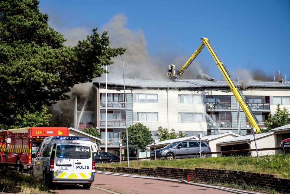 I somras brann Doppingvägen 8 och skadorna blev så omfattande att inga hyresgäster kunde bo kvar. Nu har fastigheten fått en ny ägare. I somras brann Doppingvägen 8 och skadorna blev så omfattande att inga hyresgäster kunde bo kvar. Nu har fastigheten fått en ny ägare.Hülya Tokur-Ehres