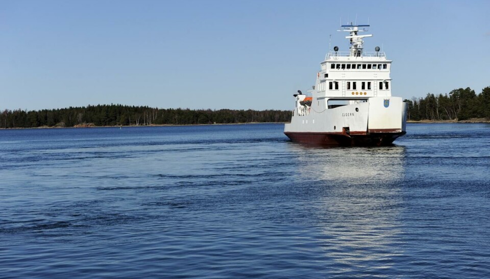 Ejdern kör på tvärgående till årssiftet – sedan läggs linjen ner..