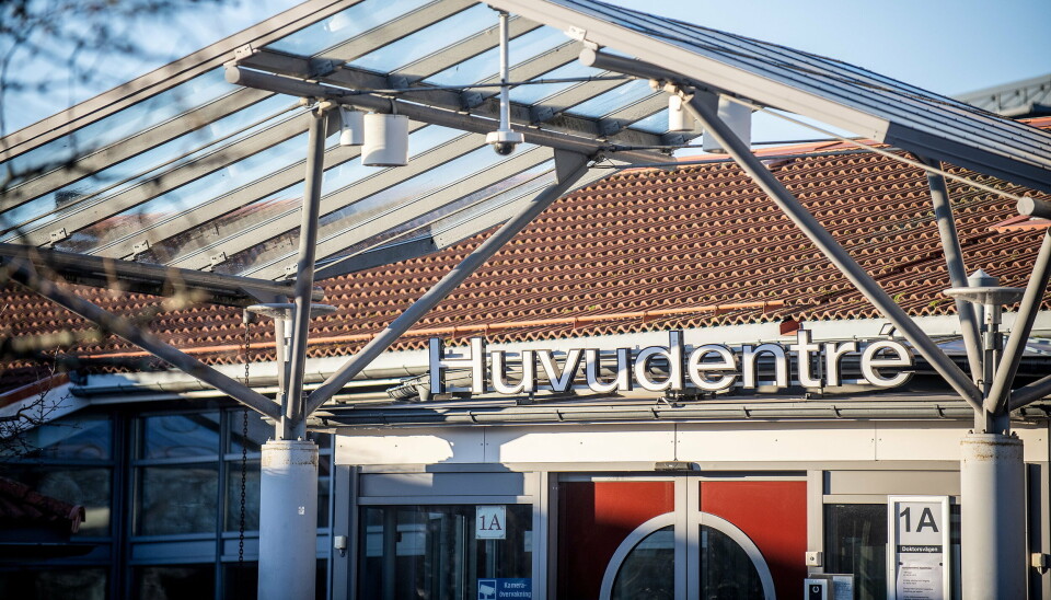 Vårdreformen i Finland har bland annat medfört att åländska läkare inte har möjlighet att tvångsomhänderta personer för psykiatrisk vård