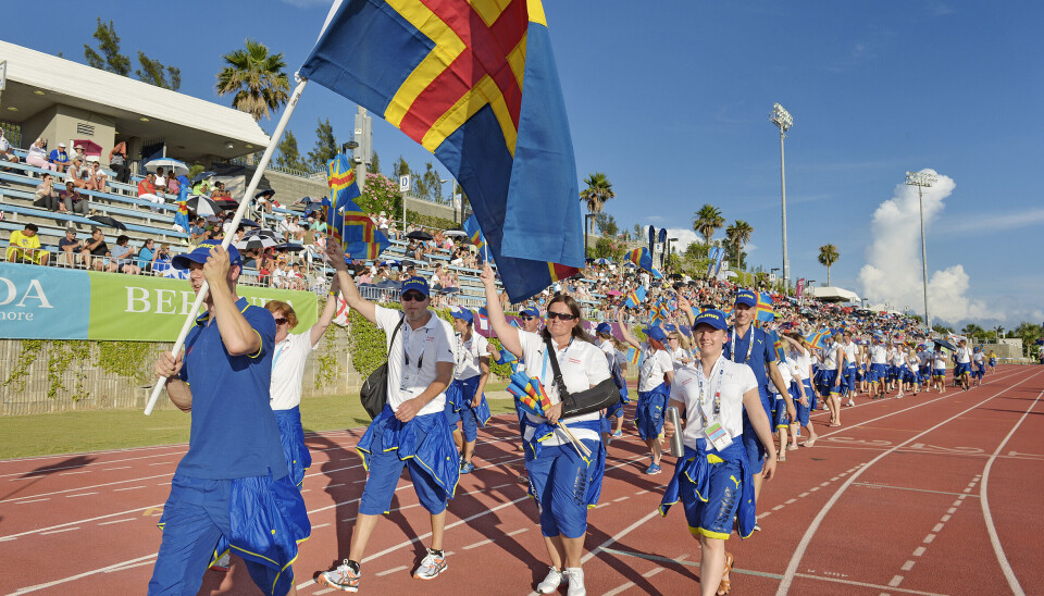 Den åländska öspelstruppen på invigningen på Bermuda 2013.