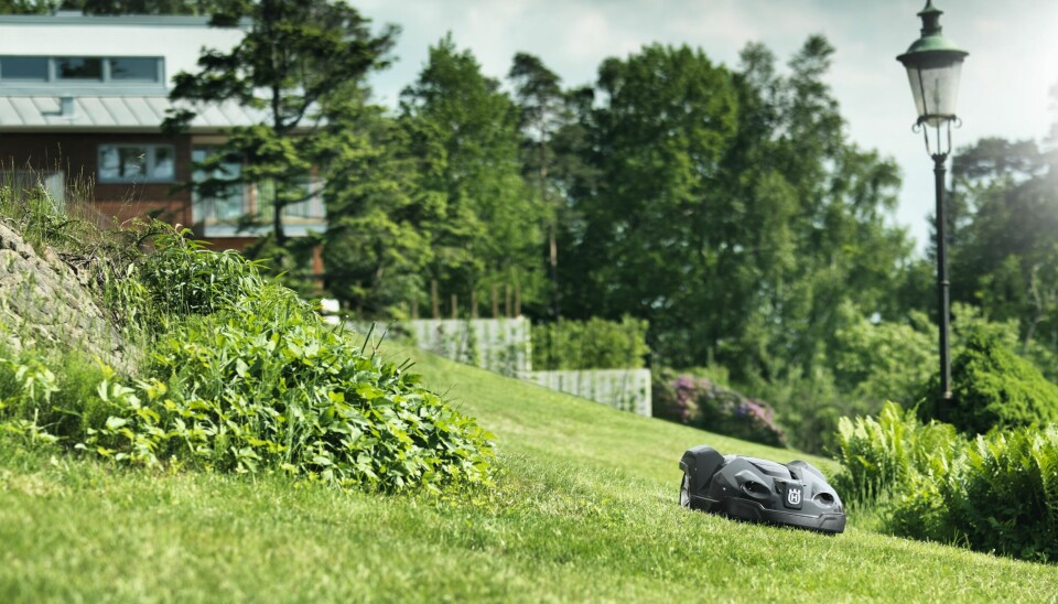 Robotgräsklipparen har gått offline. Utan 2G-nät får gräset klara sig utan fjärrstyrda order.