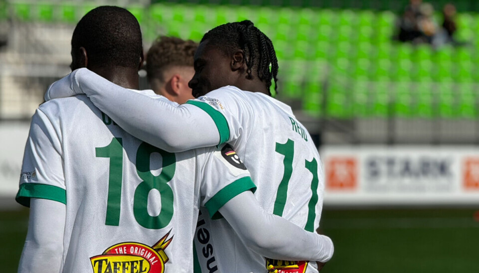 11 minuter före full tid bytte Gary Williams in Jayden Reid, till höger på bilden. Tacken bkev ett utjämningsmål.