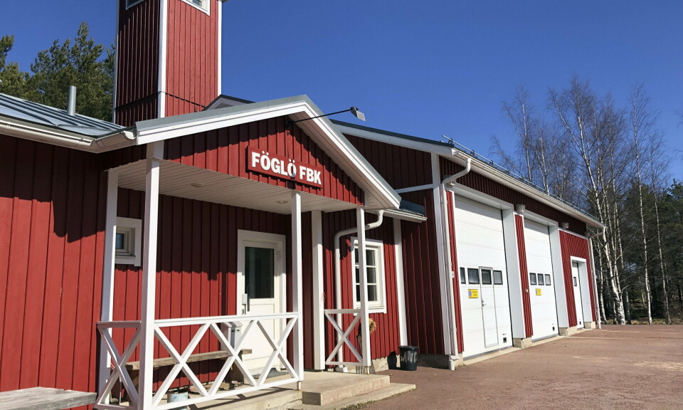 Ladugård har brunnit ned på Föglö