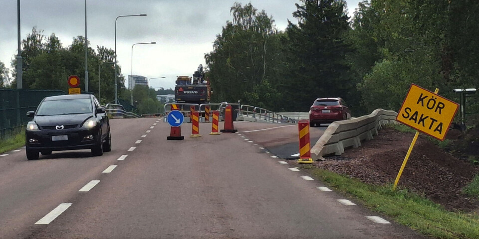 Fortkörning vid vägarbeten är ett allvarligt problem och påverkar både vägarbetarnas och övriga trafikanters säkerhet.