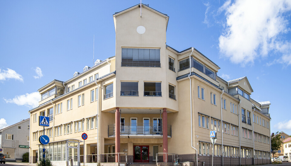 Förra rundan bjöd Alandia Försäkring 2,2 miljoner för stadens del i Nyfahlers. Den här gången ligger summan på 1,9 miljoner euro.