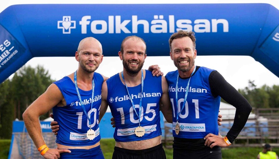FM-medaljörerna Pontus Sjöblom, Victor Lövdal och Joakim Träskelin sprang i mål med 50-placeringar då OCR-VM inleddes på torsdagen.
