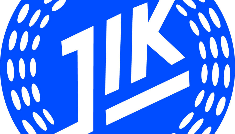 JIK-damerna ångar på